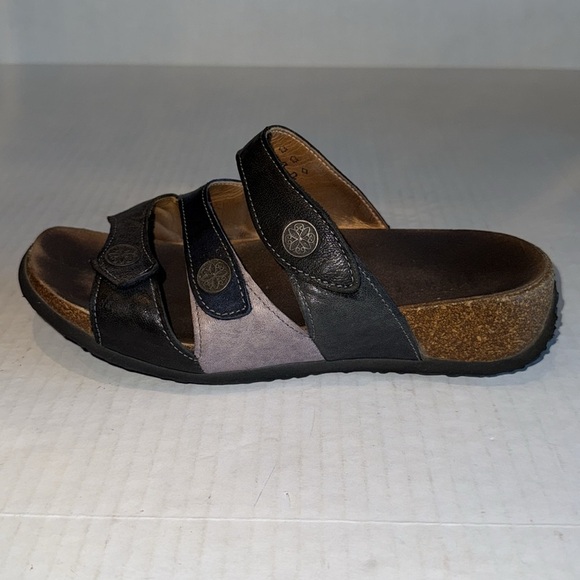 Think! Tri Color Leather Slide Sandals - Picture 2 of 10